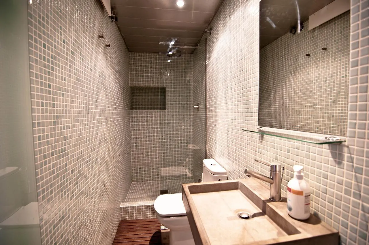 Barceloneta Suites Apartments Beach  Barcelona